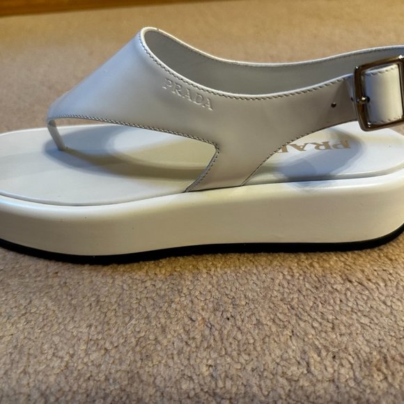 PRADA Leather platform thong sandals - Picture 5 of 7